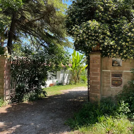 Granducato Di Monteballante * פסארו